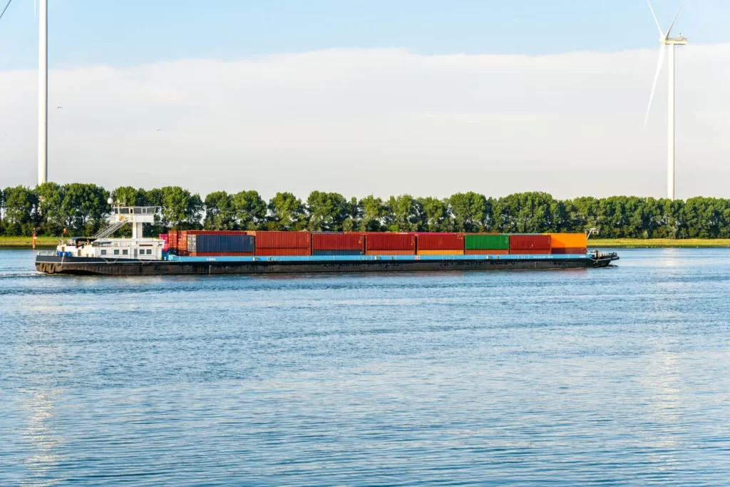 Barge conteneur , transport fluvial, transport combiné, prime CEE